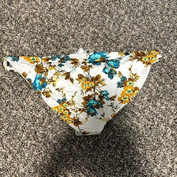 NWT! Vitamin A Cuba Libre Liciana Full Reversible Bikini Bottom - Size 12/D/XL 🩵 - Picture 10 of 10